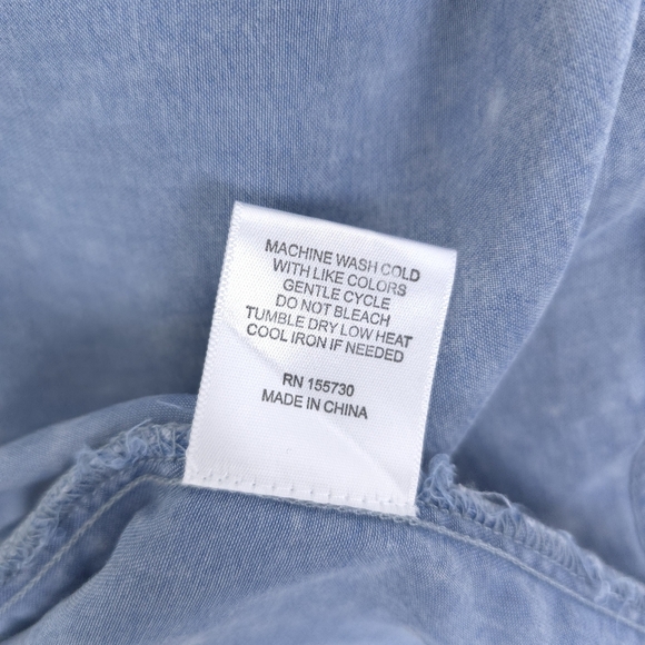 Jane + Delancy Tiered Distressed Flutter Sleeve Lyocel top Medium - Picture 9 of 9